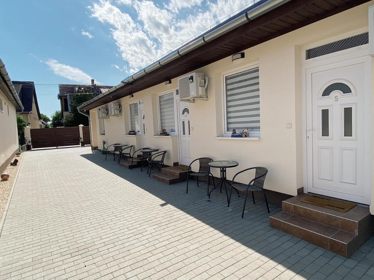 Var-Lak Apartman Kisvárda Extérieur photo