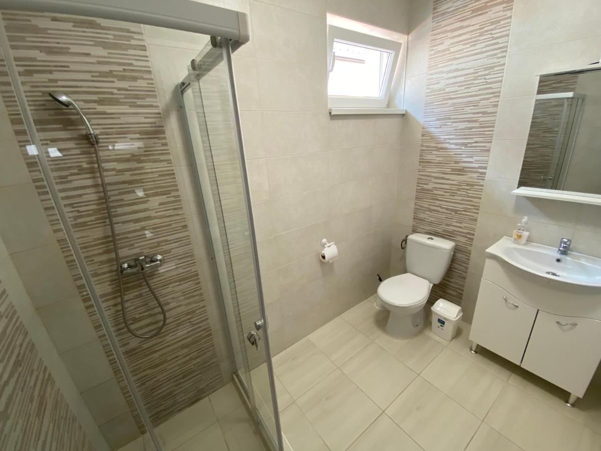 Var-Lak Apartman Kisvárda Extérieur photo